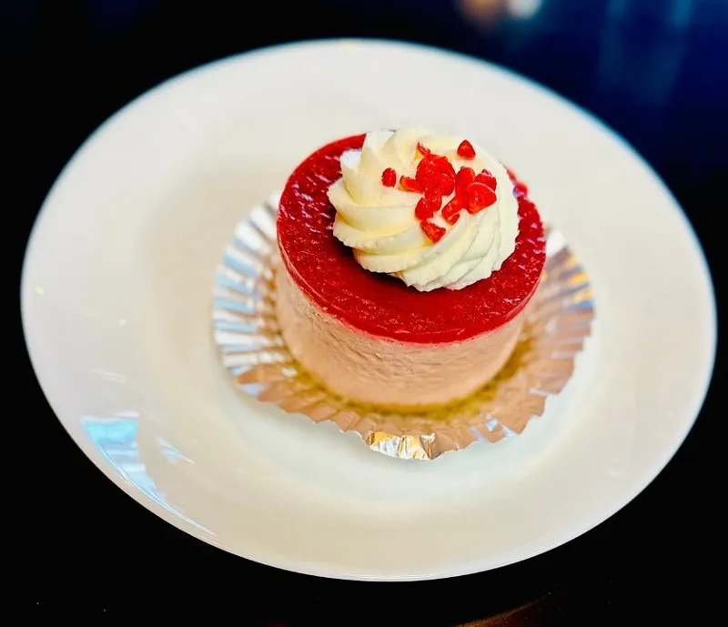 Pomegranate Strawberry Cheese cake