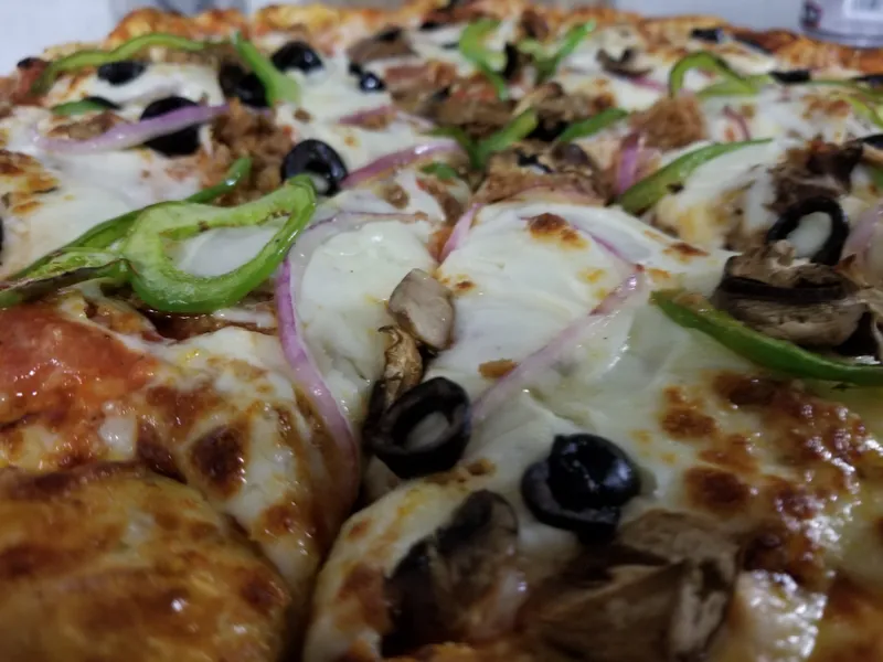 Vegetarian Kaiser 14" Thin Crust