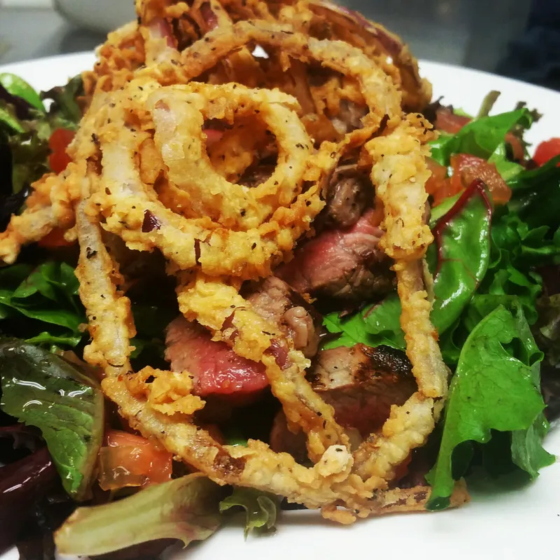 Steak & Walnut Salad