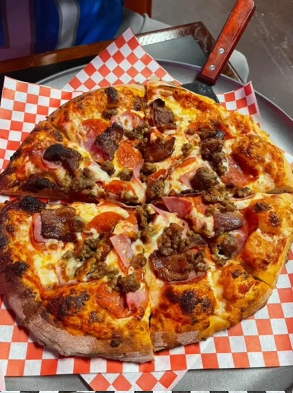 King Lewie (Meat Lovers) Pizza