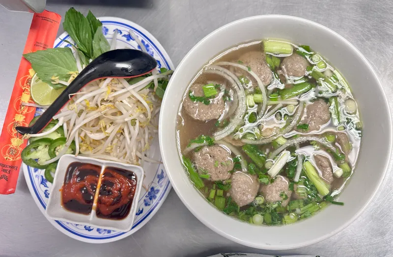 Pho Bo Vien ( Meat Ball )