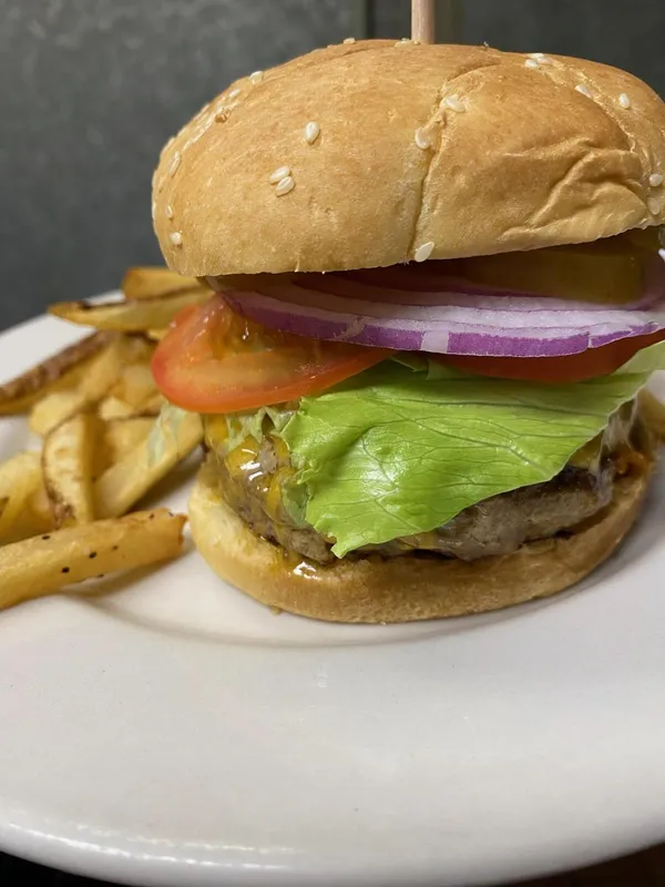 Classic Cheeseburger