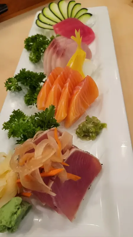 E. Sashimi Combination Lunch