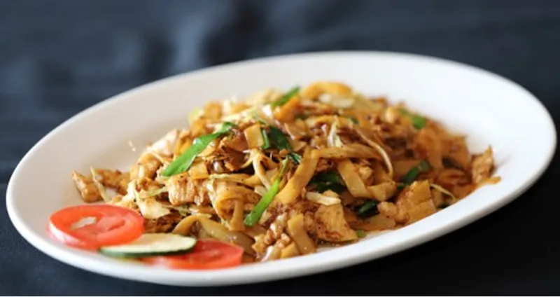 Fried Flat Noodles