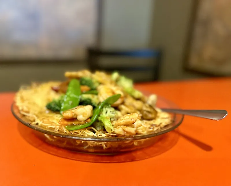 Chicken Pan Fried Noodles 鸡煎面