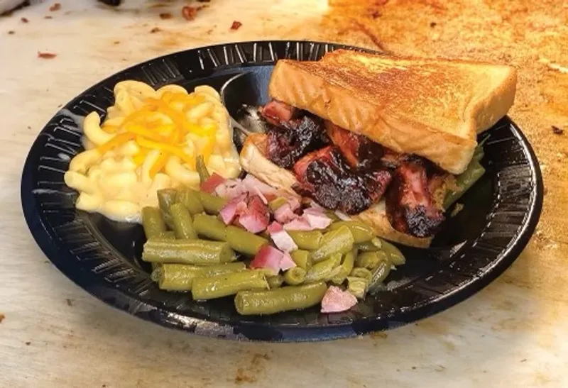 Rib Sandwich With 2 Sides