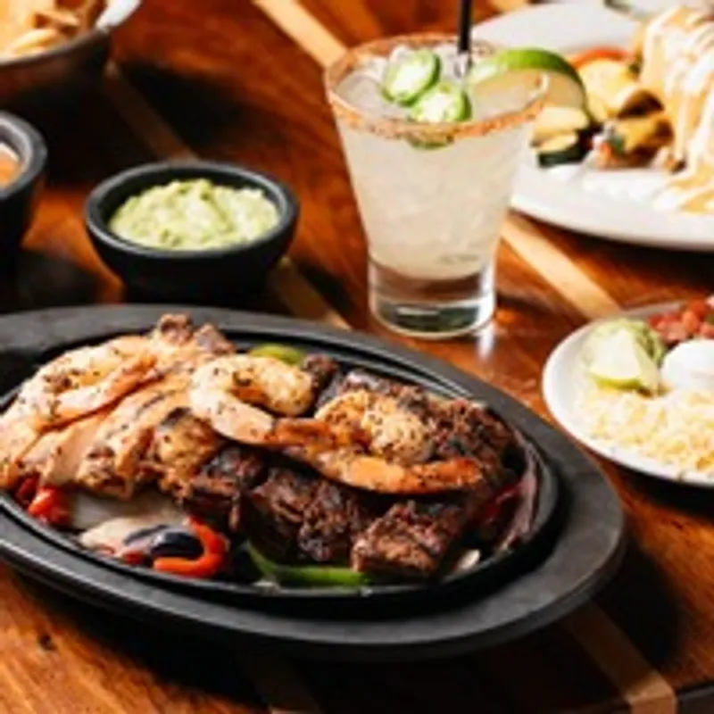 Chicken Steak And Shrimp Trio Fajitas