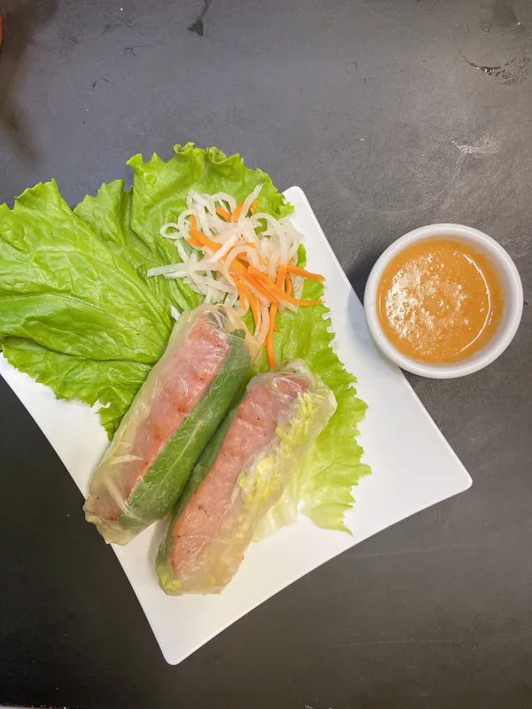 3. Vietnamese Fresh Spring Rolls / Goi Cuon