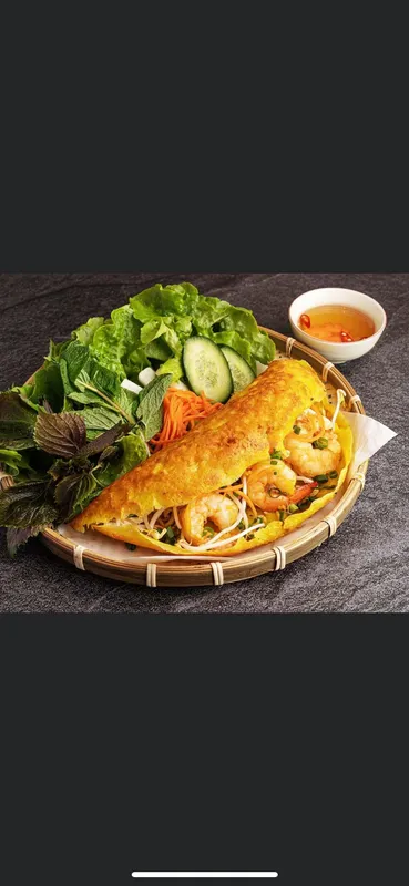 8. Crispy Vietnamese Crepes / Banh Xeo