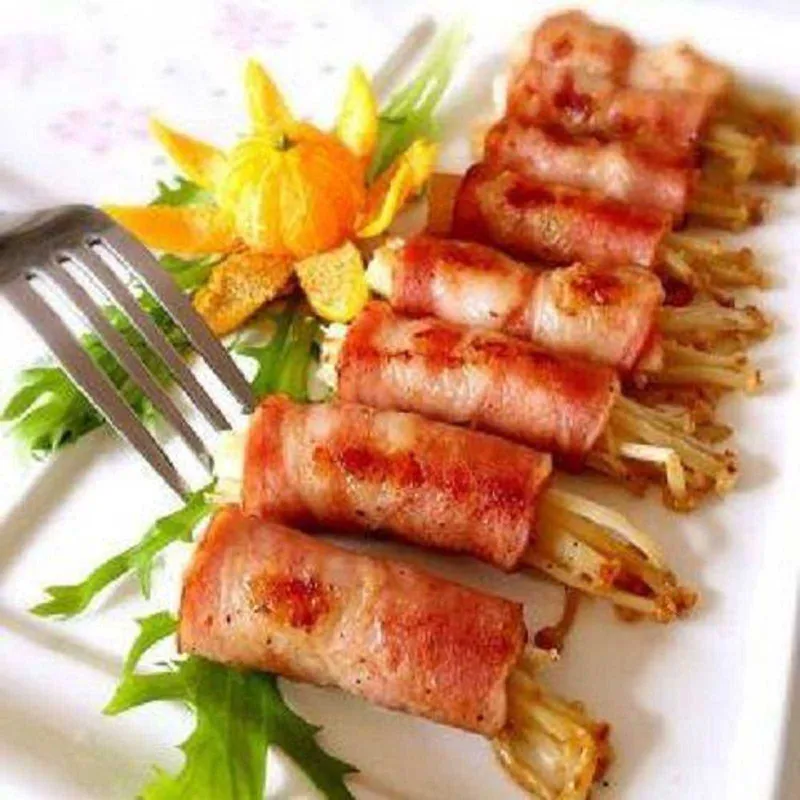 044 Bacon With Enoki Mushroom