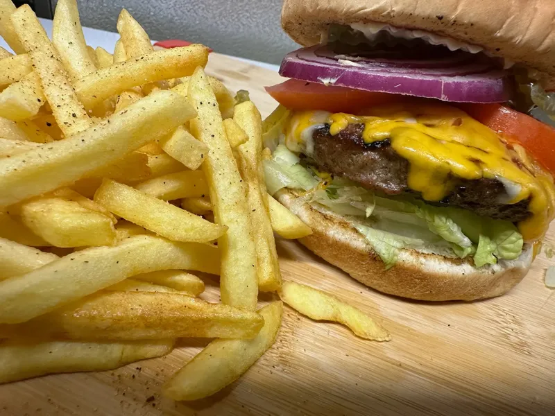 Hickory Smoked Cheeseburger & Fries