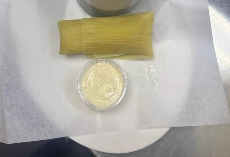 Tamale De Elote Frijoles Y Crema