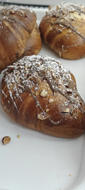 Bigote Rellena (Stuffed Danish Croissant)