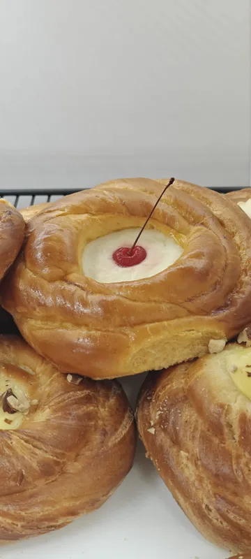 Pan Danes (Danish Bread)