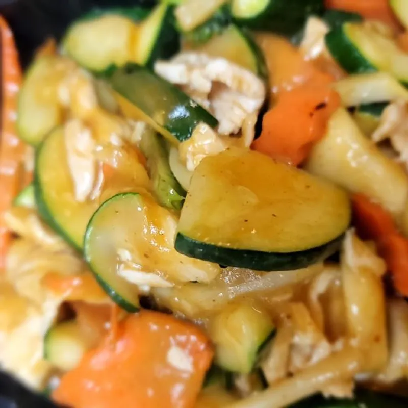 Chicken with Peanut Sauce