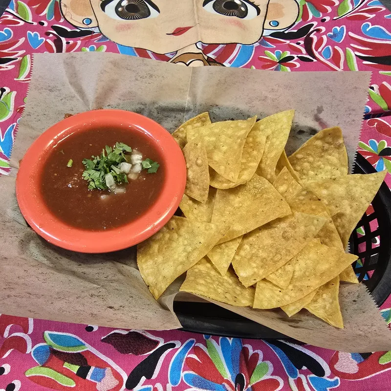 Chips And Salsa Dip