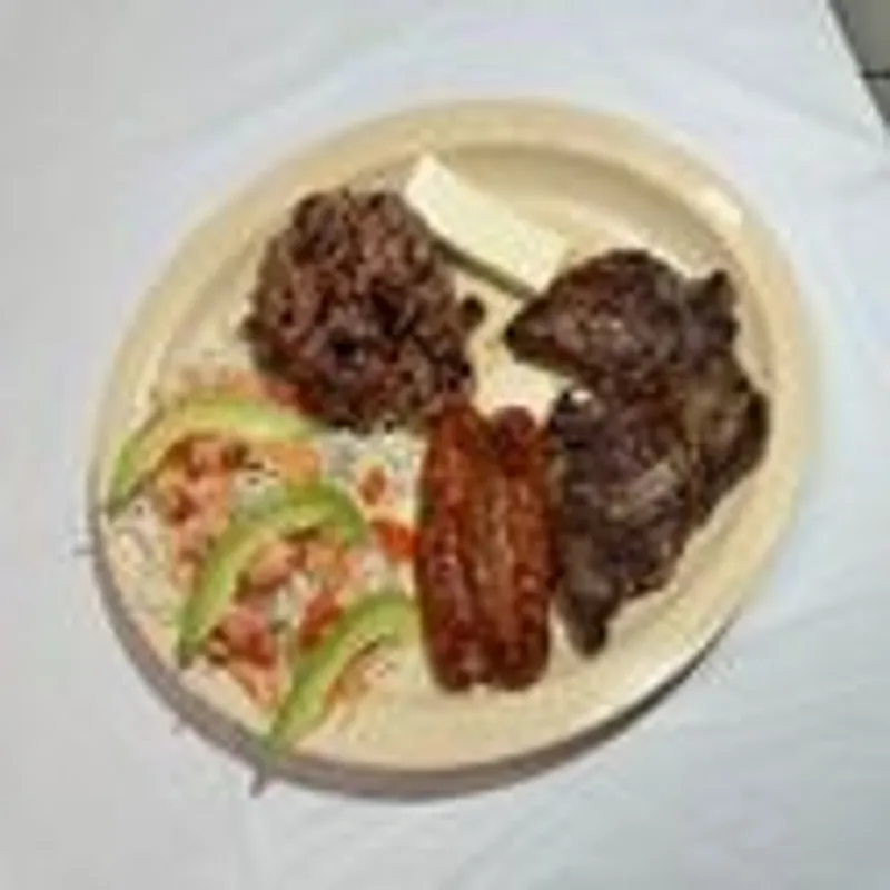 Carne Asada Con Chorizo Y Casamiento