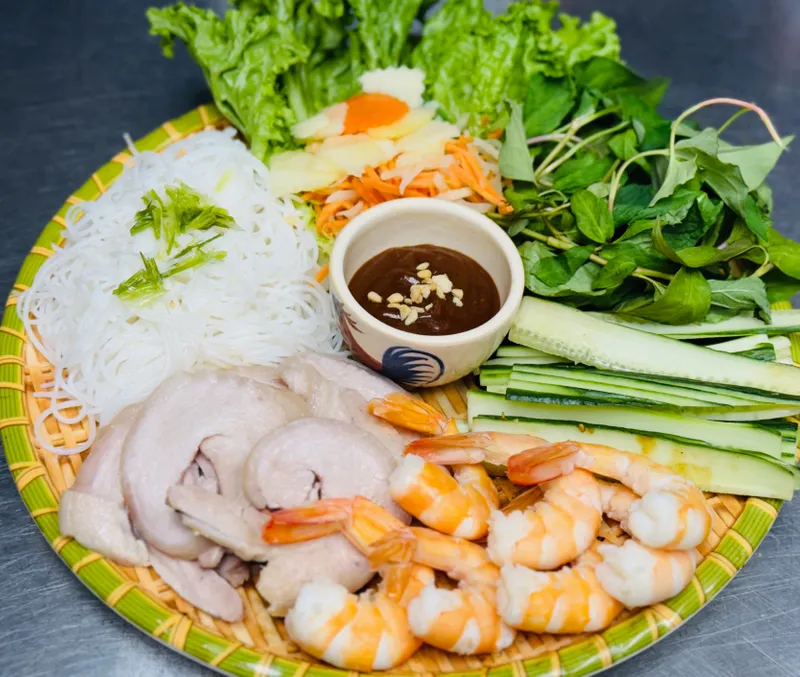 Spring Roll Tray (Met Goi Cuon)