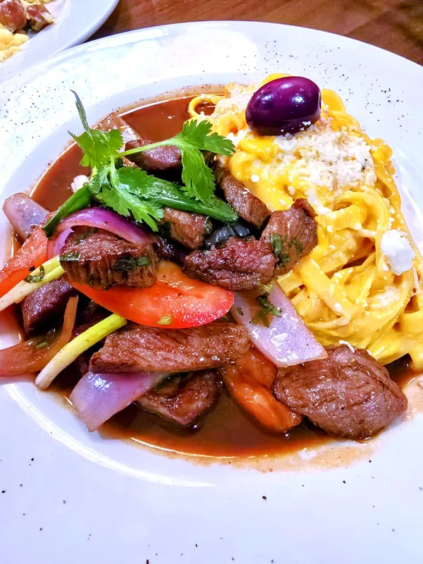 Fettuccini con Lomo Saltado