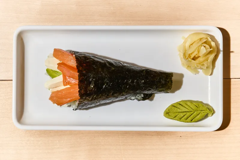 Philadelphia hand roll