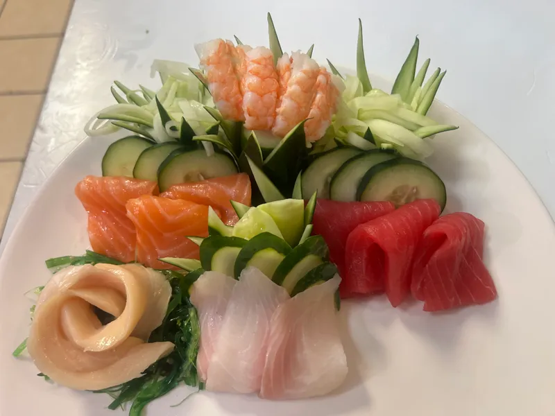 Sashimi (3 Pieces)