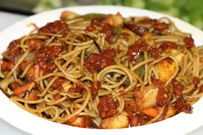 Veg. Chowmein (Noodles)