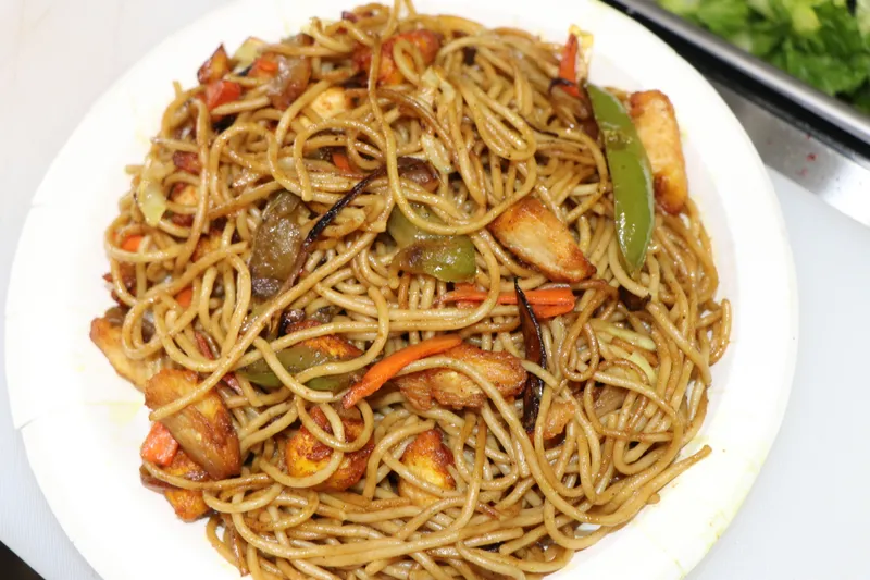 Chicken Chowmein (Noodles)
