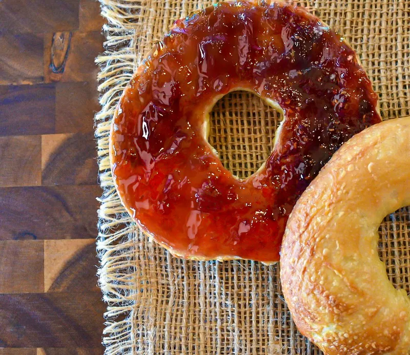 Bagel With Peanut Butter & Jelly