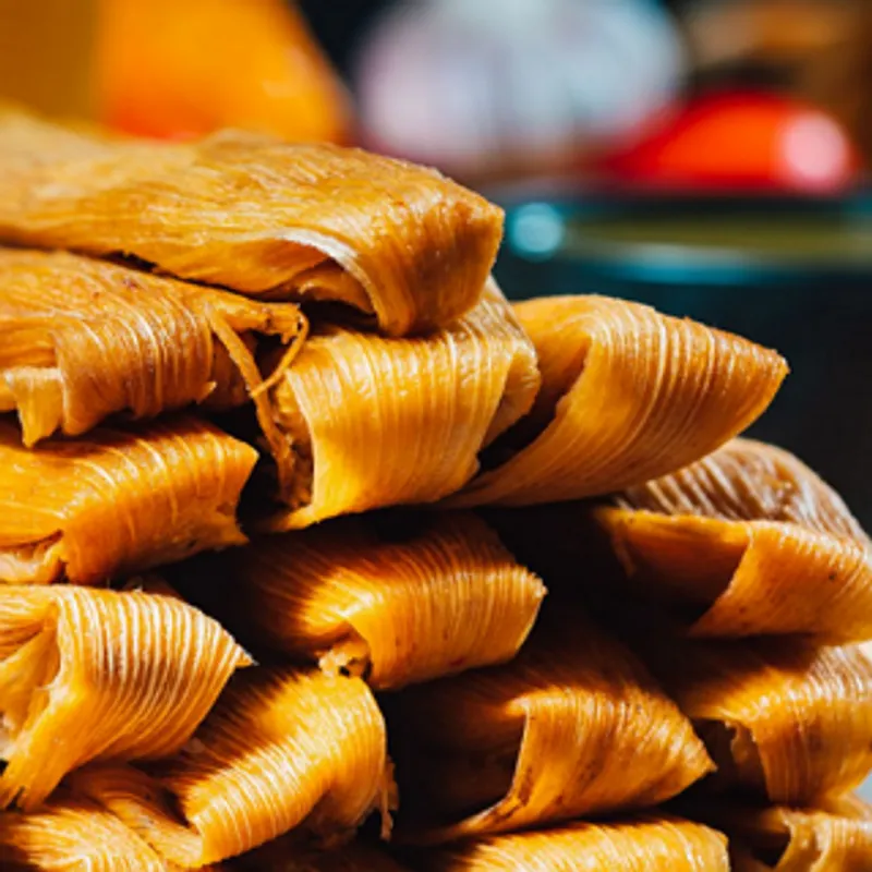 Tamales Rojos de Puerco (Docena)
