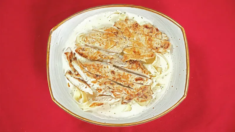 Fettuccini Alfredo Grilled Chicken Lunch