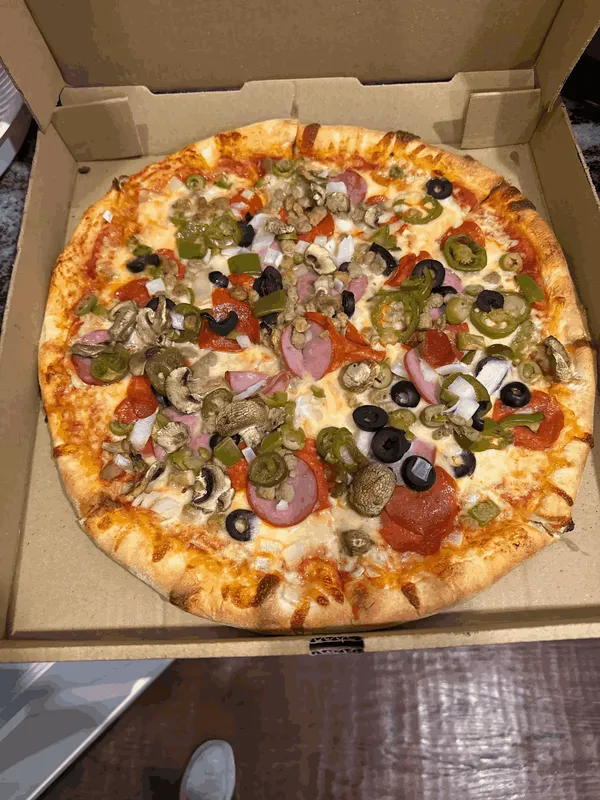 Roma Supreme Pizza