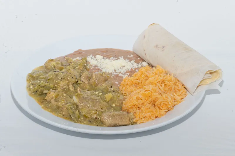 Puerco En Salsa Verde Con Nopales