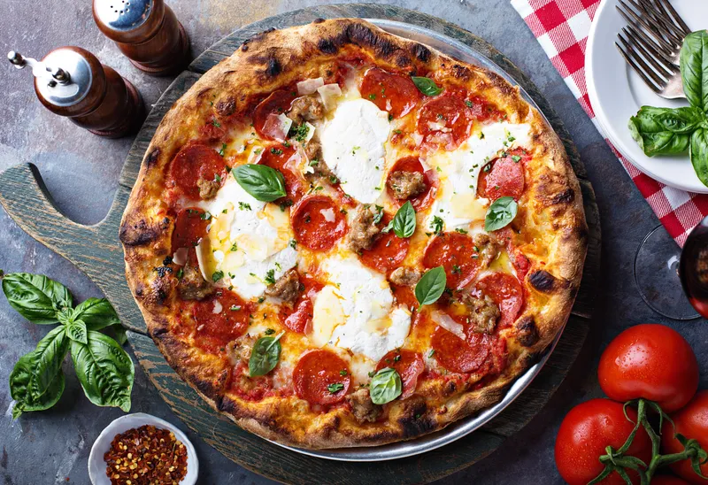 Medium Pepperoni Pizza