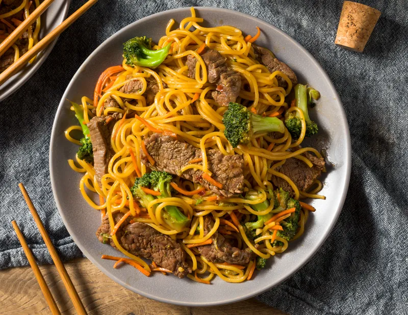 T2. Lo Mein (Soft Noodle)