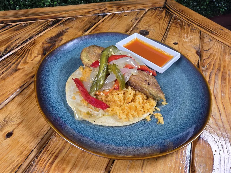 Taco Acorazado Chile Relleno