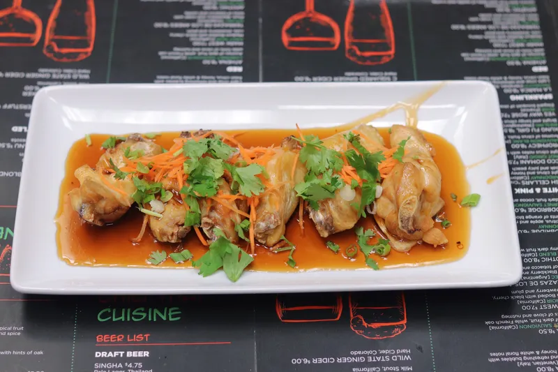 7. Spicy Chicken Wings (6)