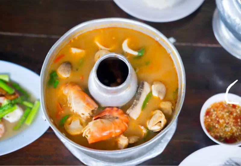 64.Seafood in Hot Pot