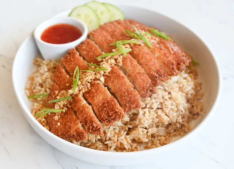 Crispy Chicken with Garlic Rice