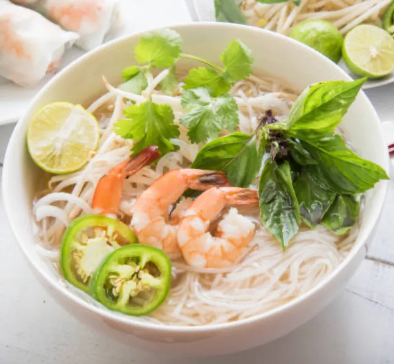 P3. SHRIMP PHO
