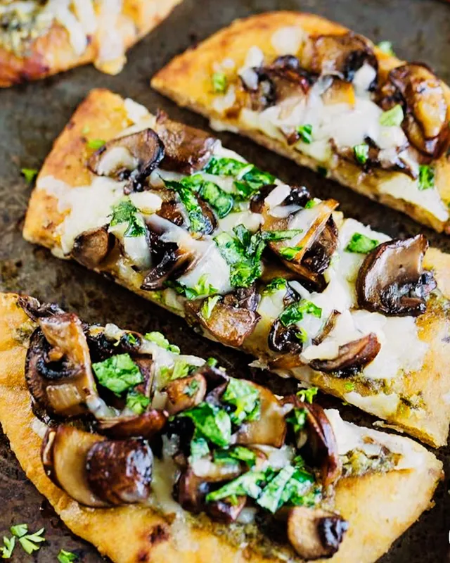 Flatbread de Hongos Saltado