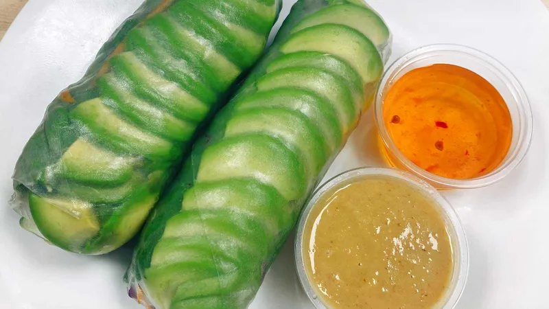 Avocado Salad Roll (2)