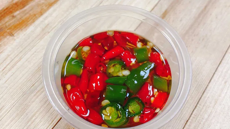Fish Sauce Fresh Chili (2oz)