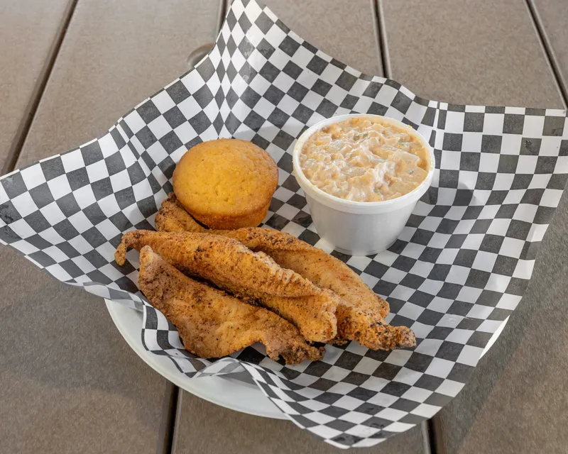 Catfish , 3 pieces of Fish , Side , Drink
