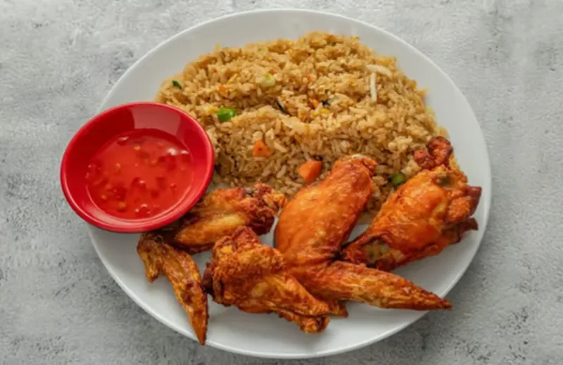 Fried Rice With Chicken Wings (4) Combo