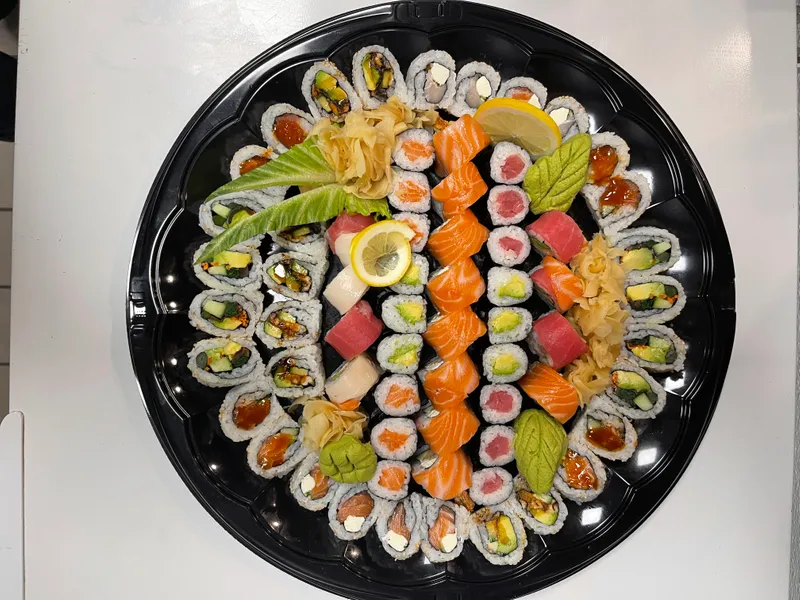Deluxe Platter (66 Pieces)