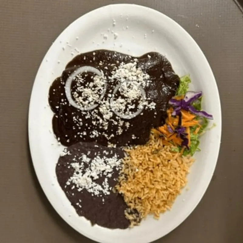 Enchiladas De Mole