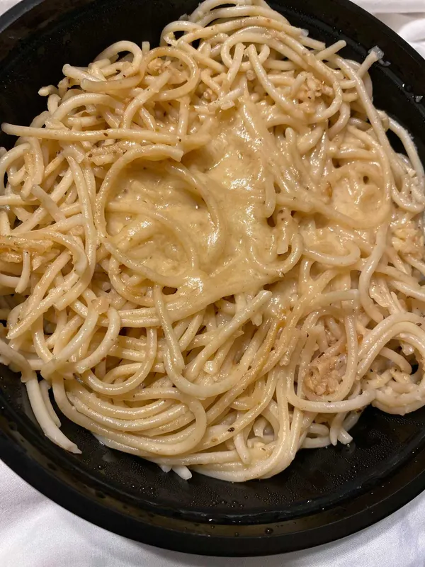 Spaghetti With Garlic & Oil