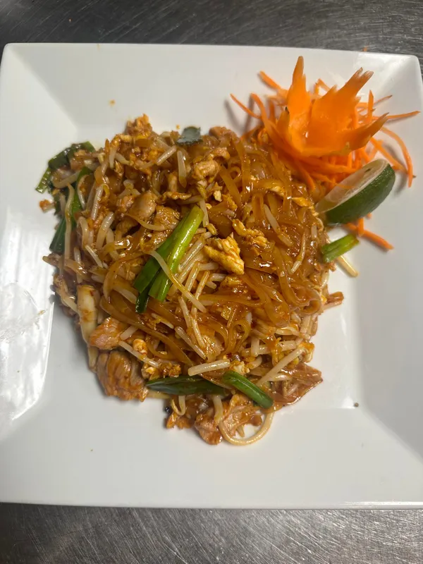 F06. Pad Thai