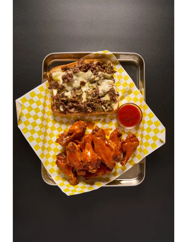 phily with 8pc wings