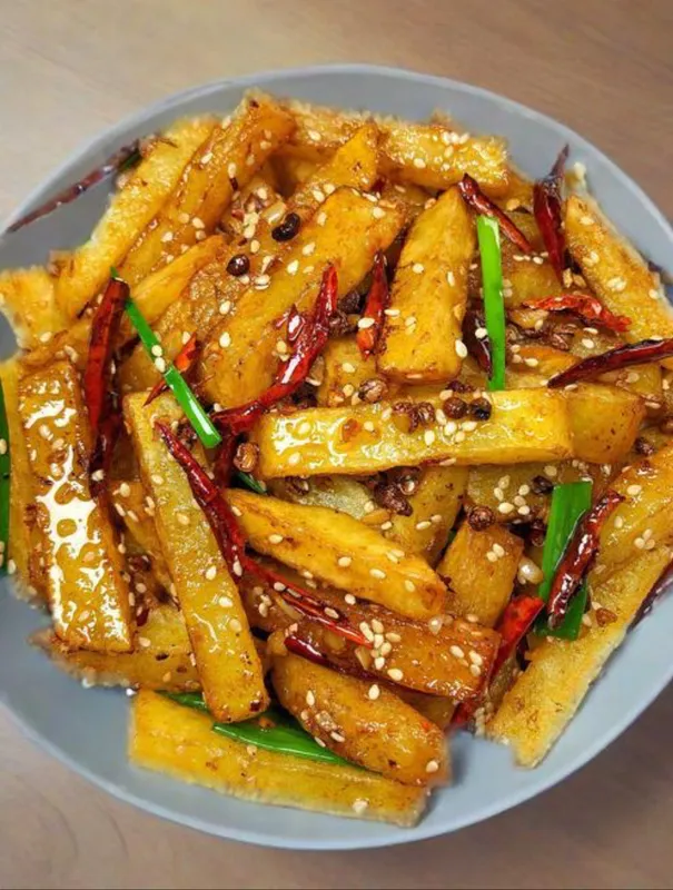 炝锅土豆条 A16. Quick Fried Potato